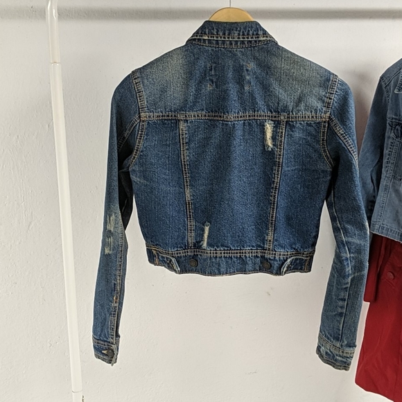Distressed Cropped Denim Jacket - Picture 2 of 5